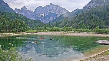slovenia-upper-carniola-Jasna-lake
